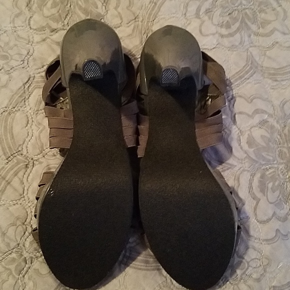 High heels - Picture 3 of 7